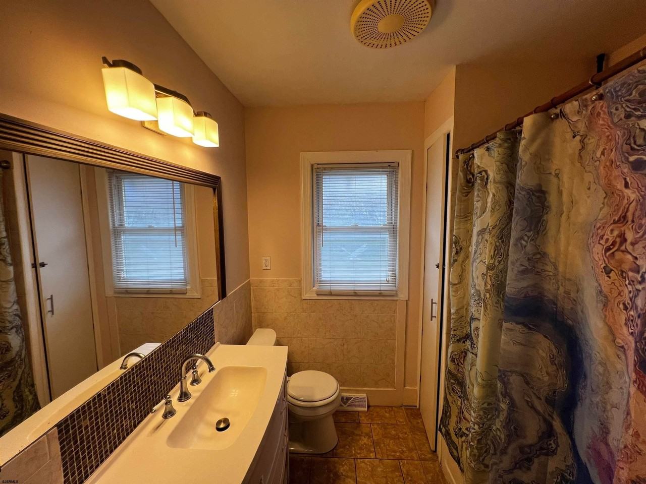 12 E Mulberry Ave - Photo 6 of 17