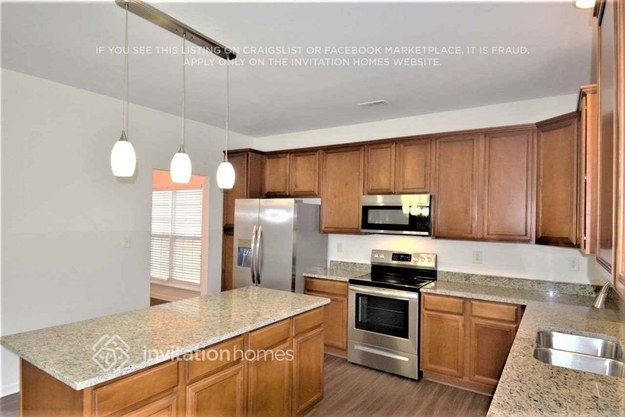 11413 Callahan Mill Dr - Photo 2 of 13