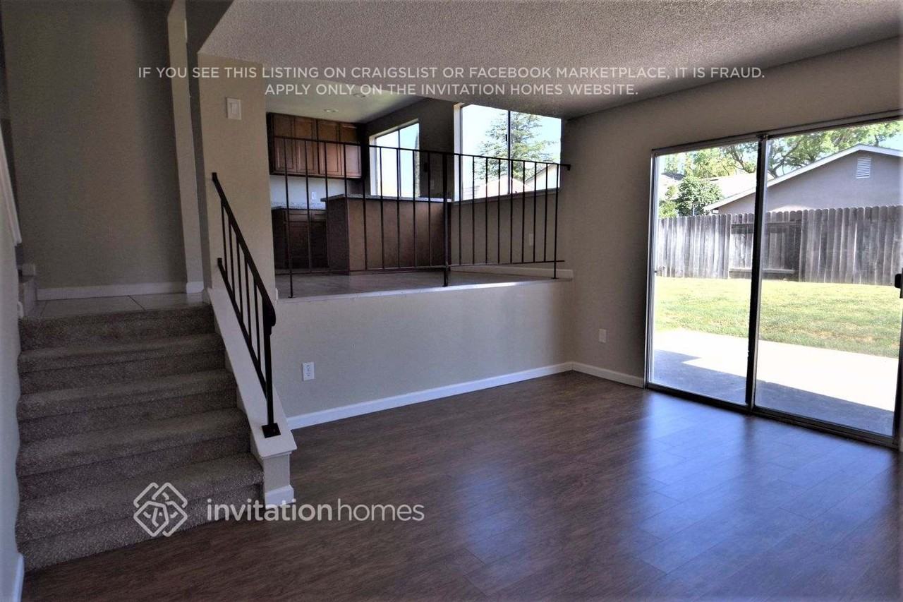 9209 Sungold Way - Photo 4 of 13