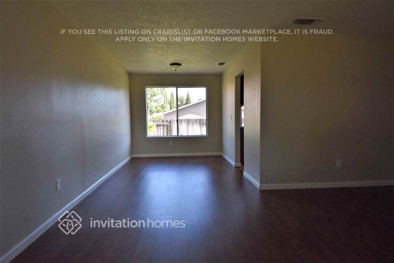 9209 Sungold Way - Photo 7 of 13