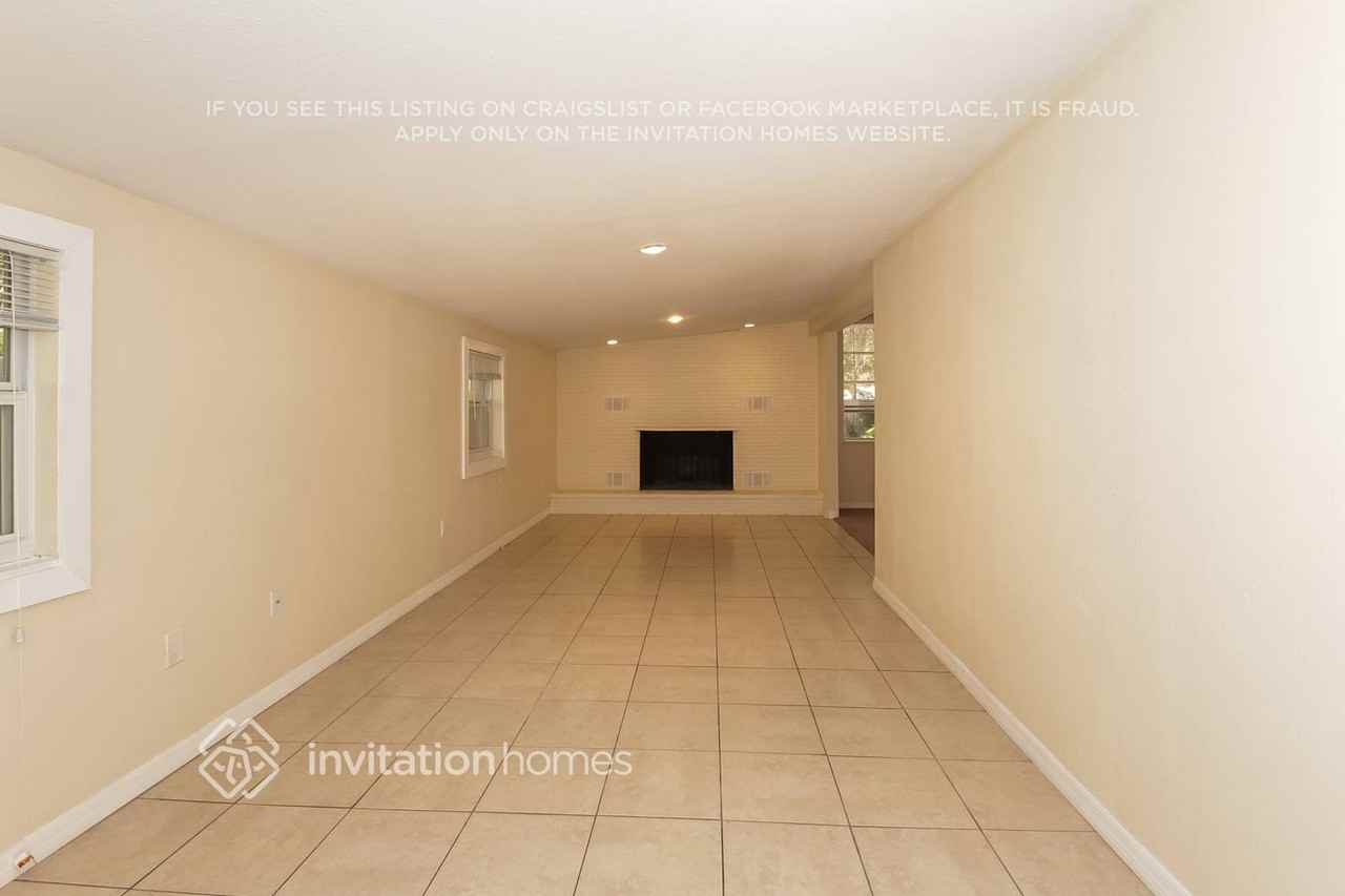 3450 Dover St - Photo 4 of 18
