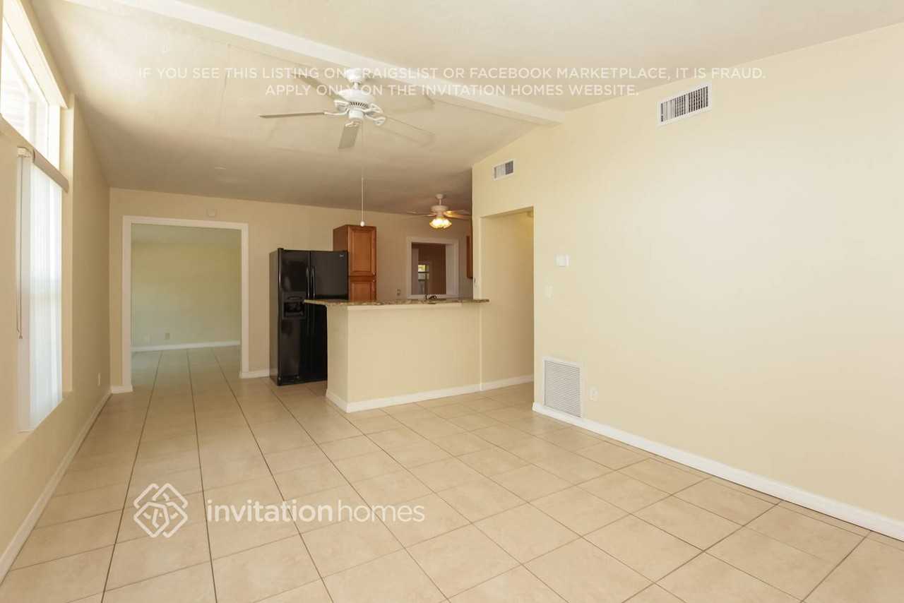 3450 Dover St - Photo 7 of 18