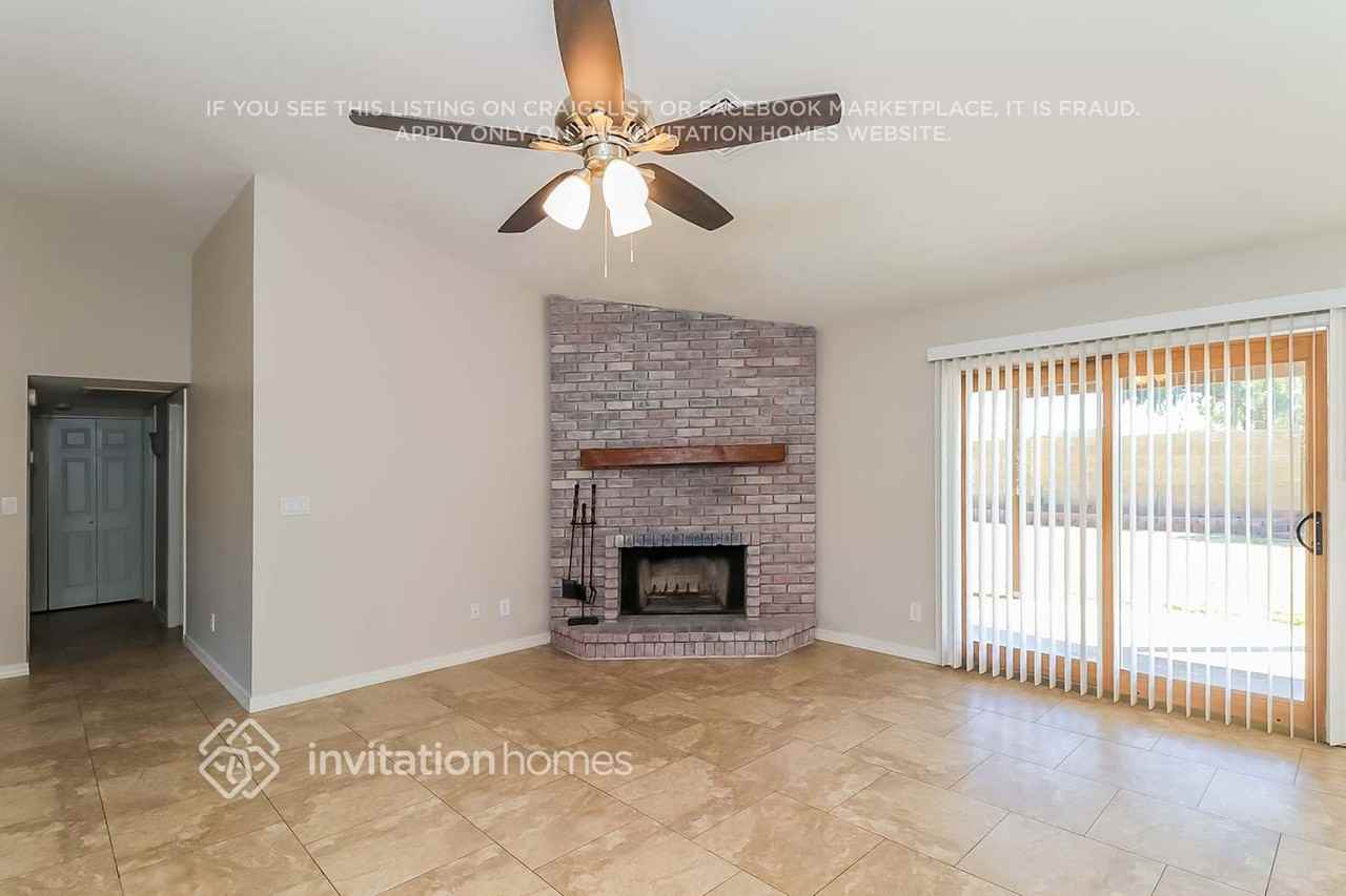3041 E Bremen St - Photo 6 of 16