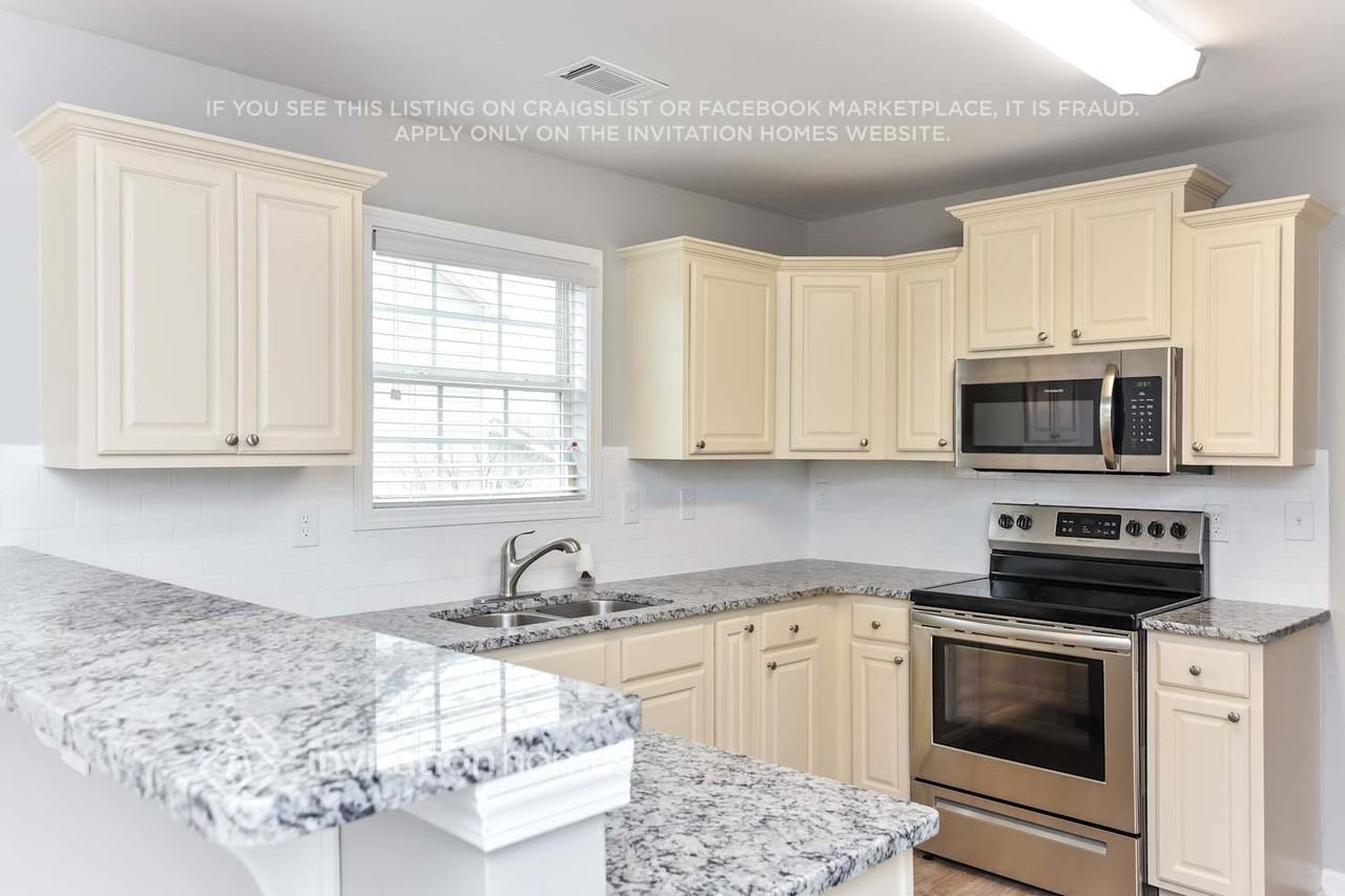 6422 Grand Hickory Dr - Photo 6 of 19
