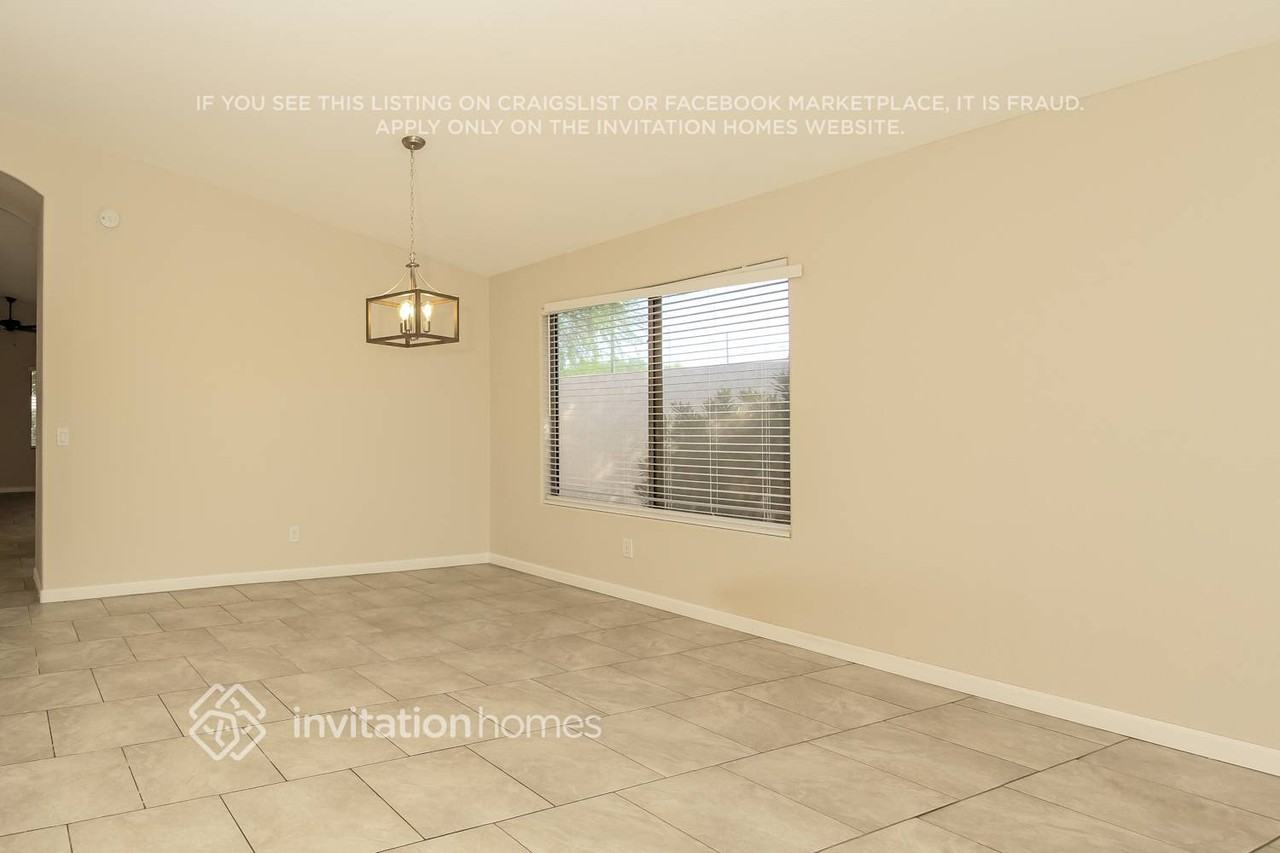 375 N 167th Dr - Photo 4 of 16