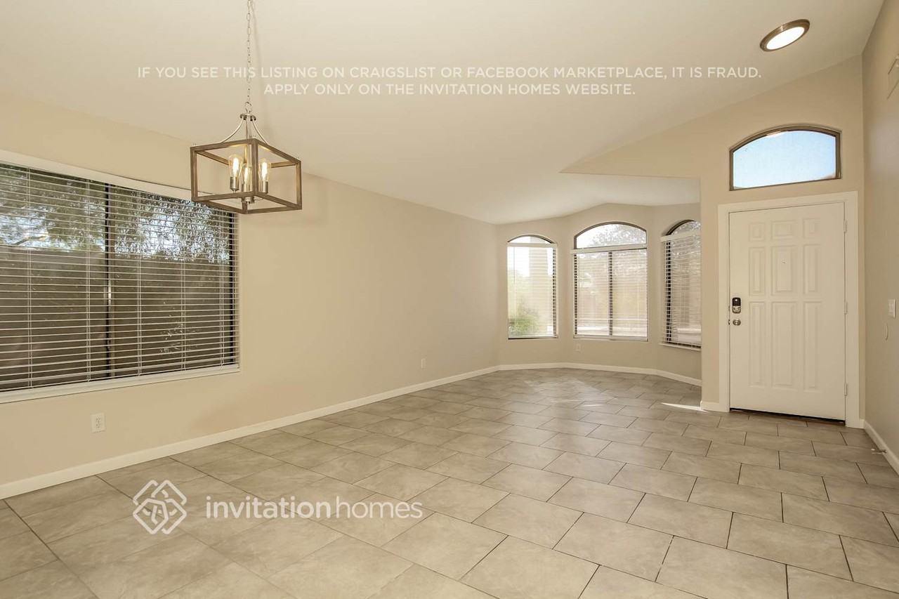 375 N 167th Dr - Photo 5 of 16