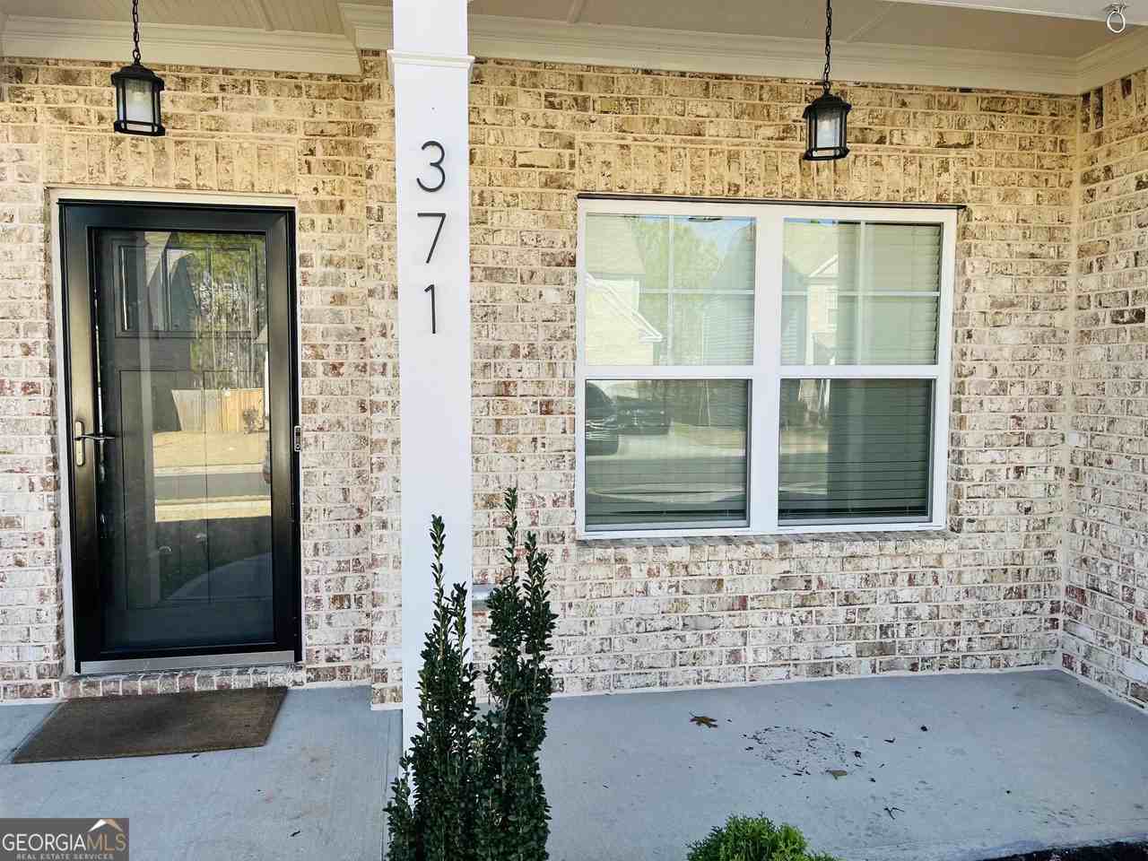371 Crestbrook Ln - Photo 2 of 41