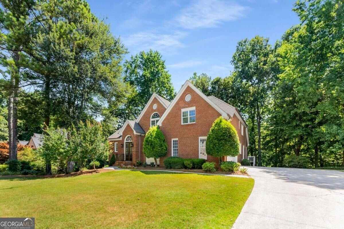 5135 Falcon Chase Ln - Photo 3 of 50