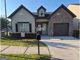 featured image of 2 Longleaf Cir