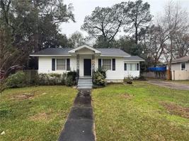 featured image of 120 Paris Ave