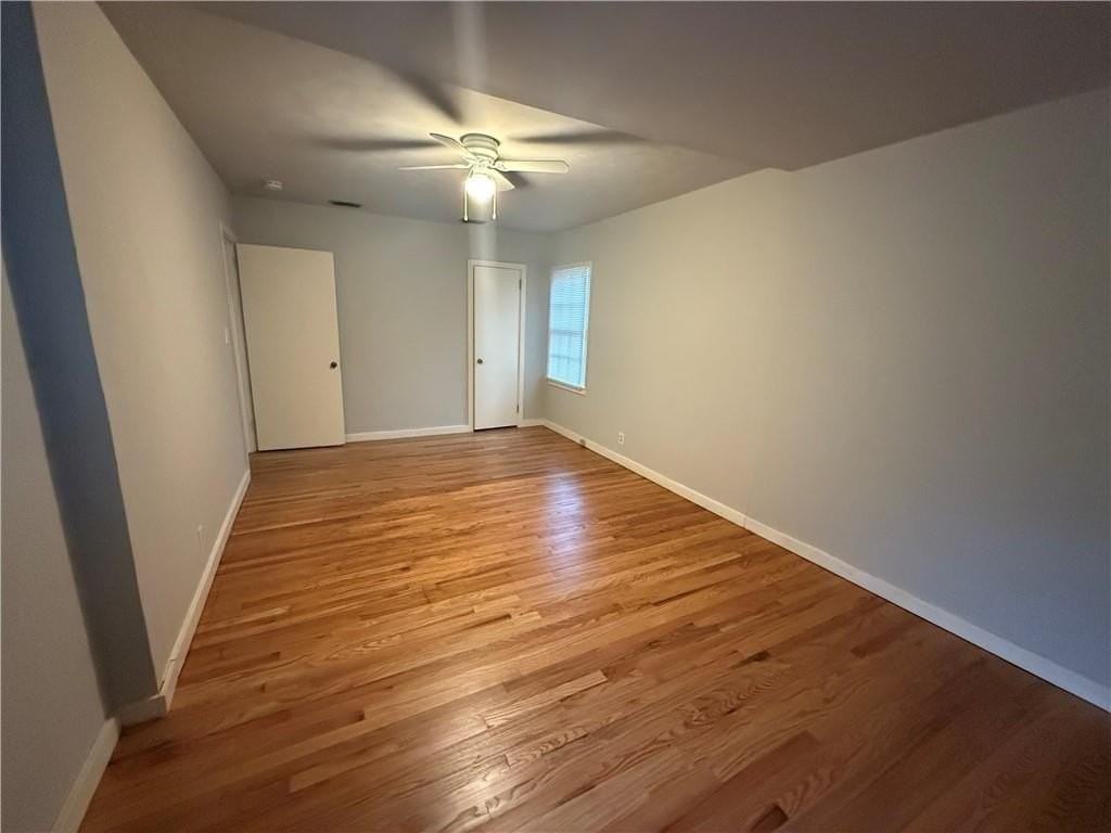120 Paris Ave - Photo 3 of 17