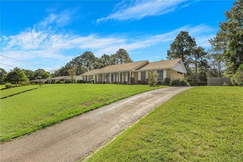 4259 Taurus Dr - Photo 3 of 50