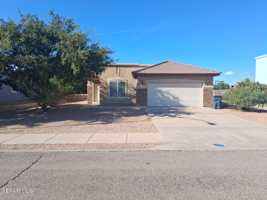 featured image of 613 Valley Plum Ave