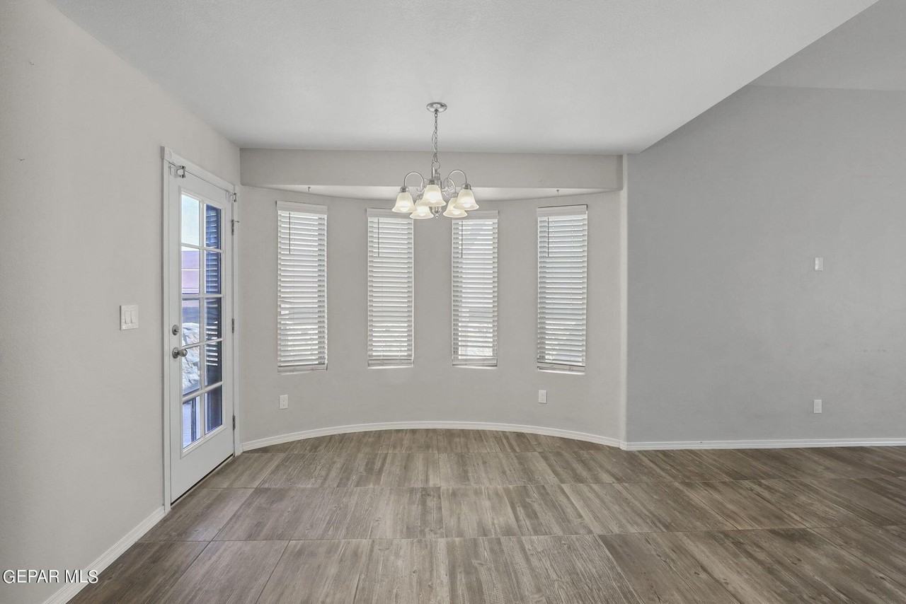 947 Follifoot Pl - Photo 7 of 35