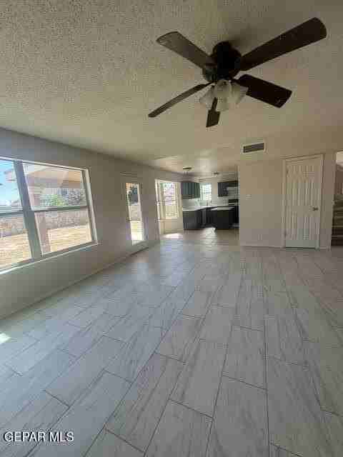 404 Desert Chicory St - Photo 4 of 32