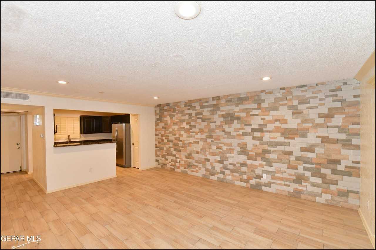 4433 N Stanton St #309H - Photo 4 of 29