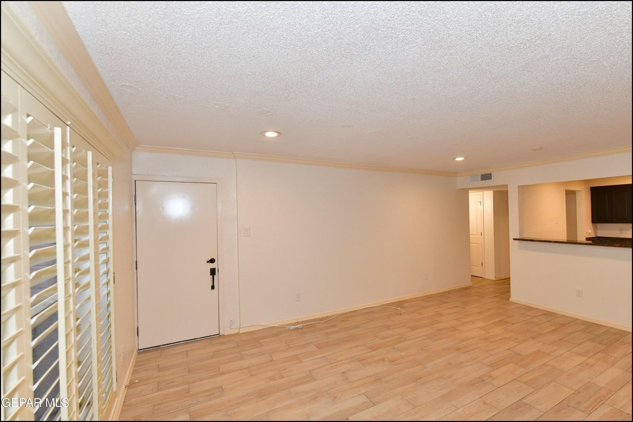 4433 N Stanton St #309H - Photo 5 of 29