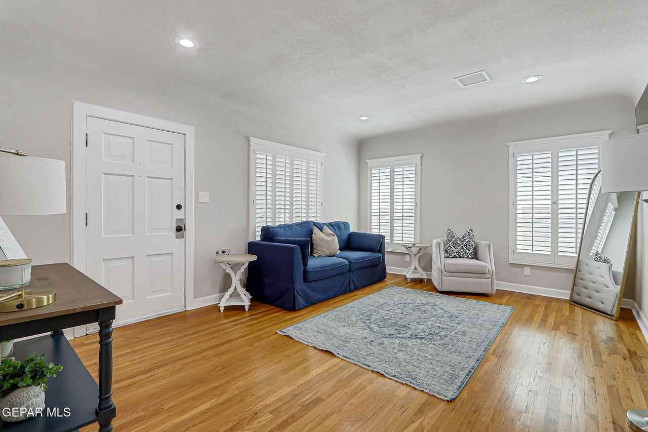 3511 Murray Pl - Photo 3 of 26