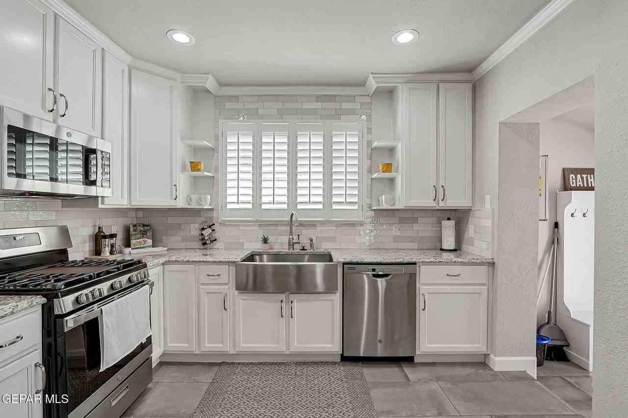 3511 Murray Pl - Photo 7 of 26