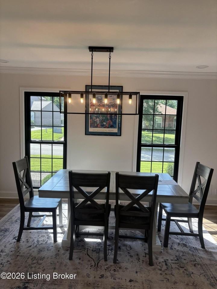 10911 Falkirk Rd - Photo 3 of 27
