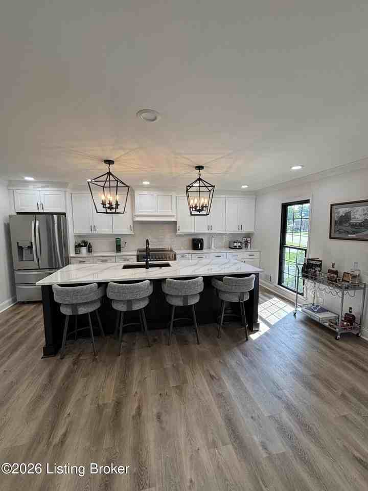 10911 Falkirk Rd - Photo 4 of 27