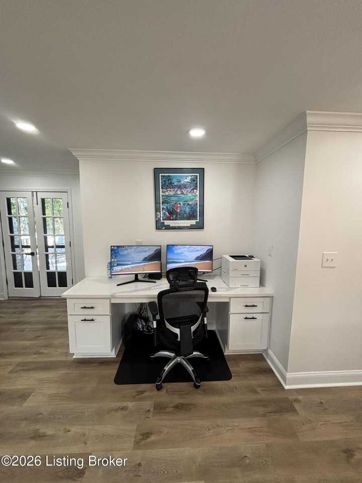 10911 Falkirk Rd - Photo 6 of 27
