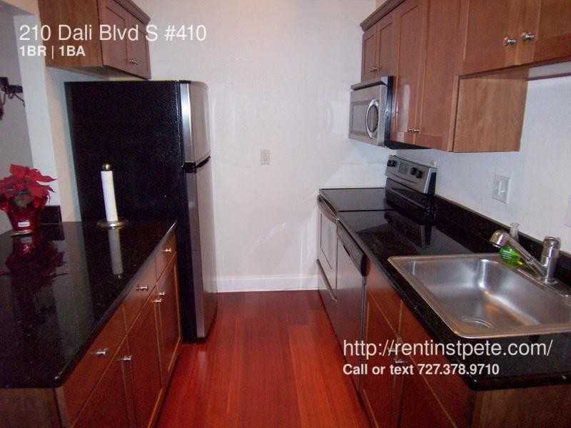210 Dali Blvd - Photo 3 of 10