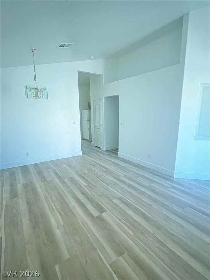 5461 Zone Ave - Photo 3 of 15