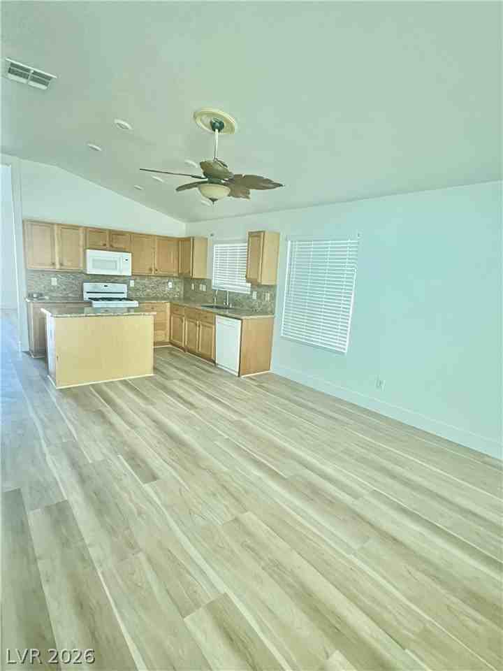 5461 Zone Ave - Photo 6 of 15