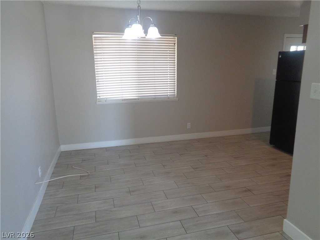 6244 Evergreen Ave - Photo 5 of 15