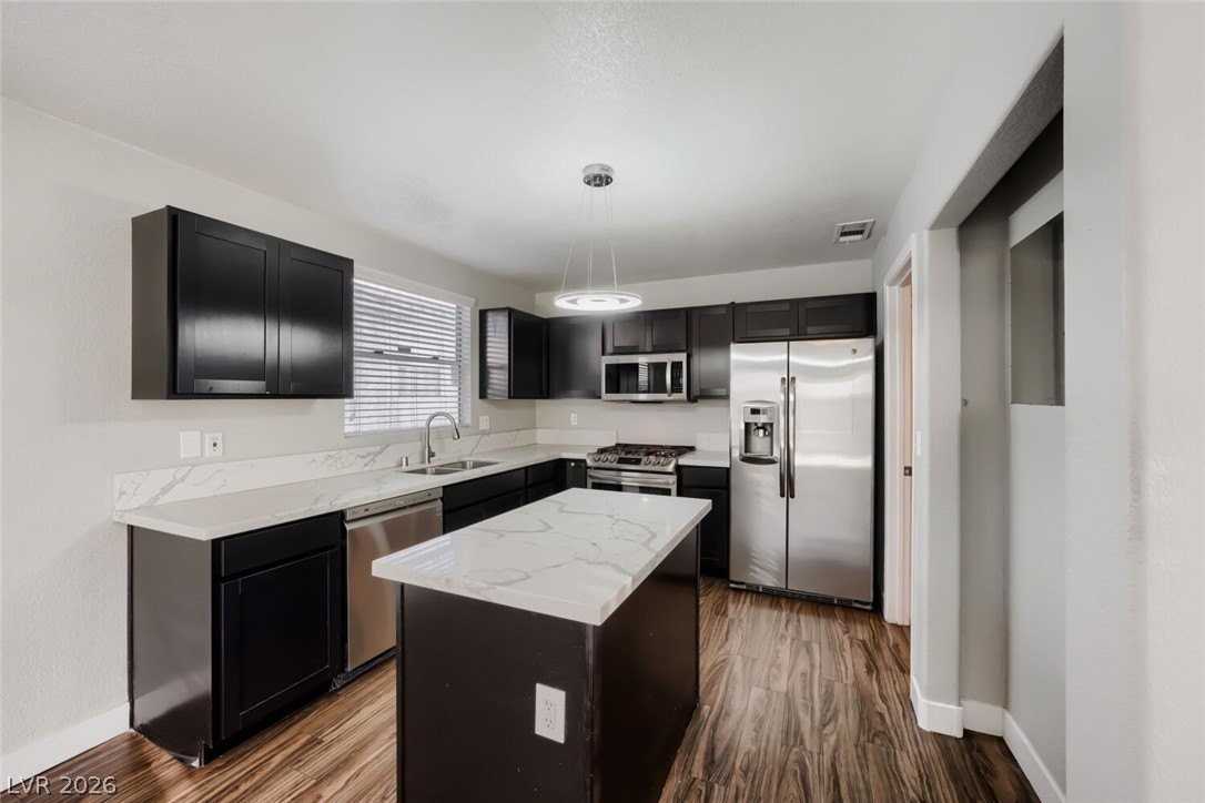 8215 Mt Brodie Cir - Photo 4 of 22