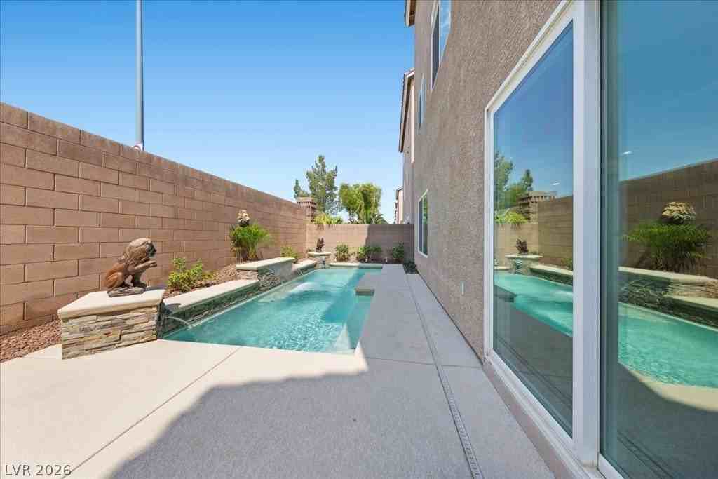 6050 Belvedere Canyon Ave - Photo 4 of 27