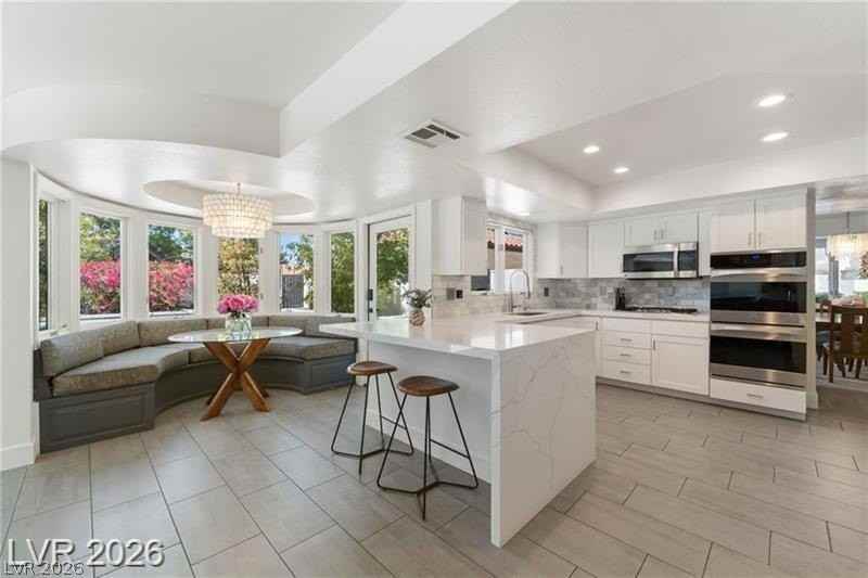 2233 Versailles Ct - Photo 7 of 30