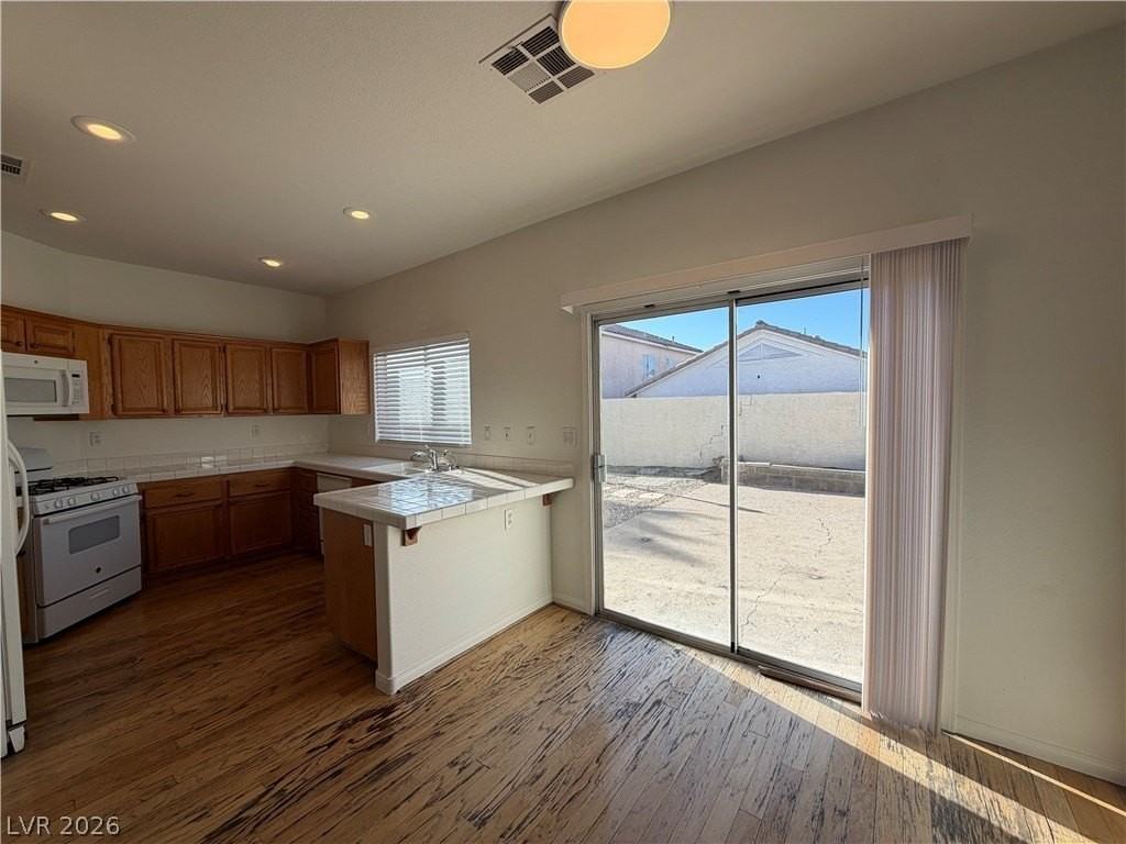 7957 Angel Tree Ct - Photo 3 of 11