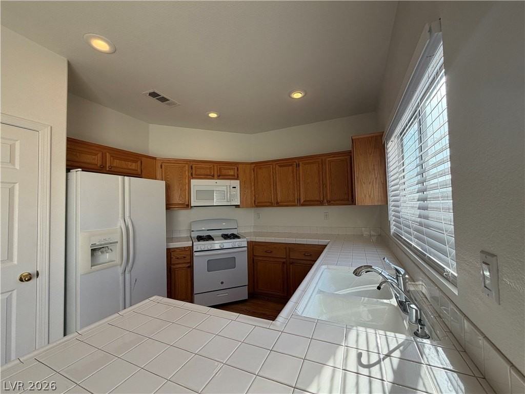 7957 Angel Tree Ct - Photo 4 of 11