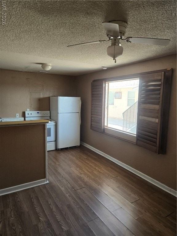 409 W Van Buren Ave #3 - Photo 3 of 18