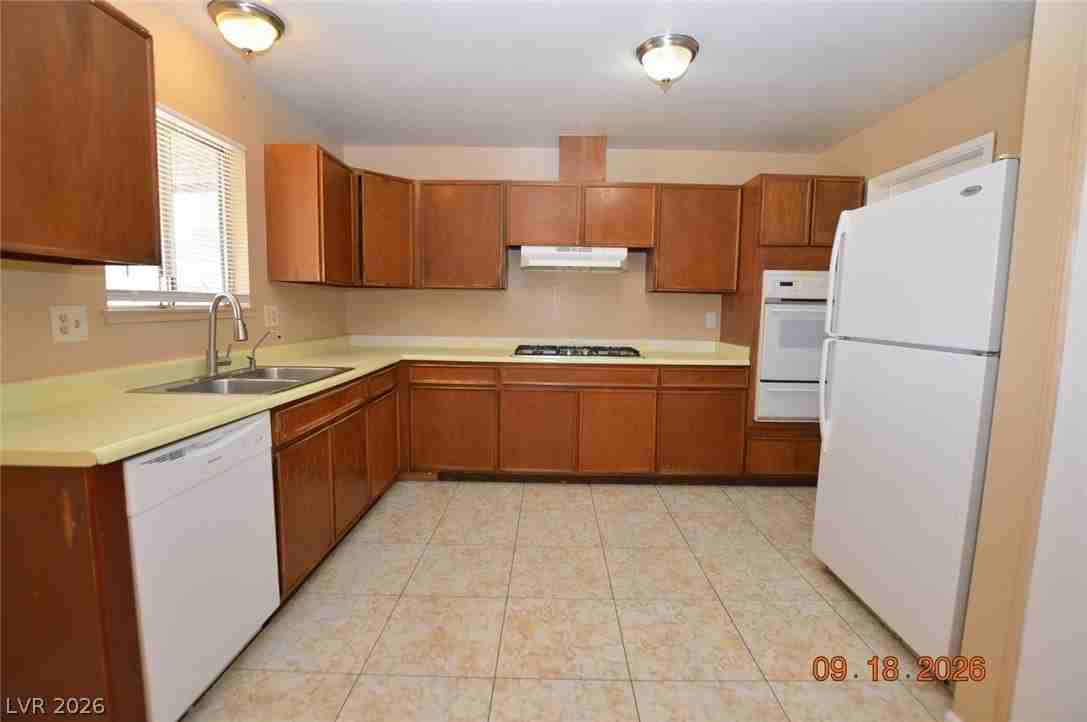 617 Vincent Way - Photo 5 of 25