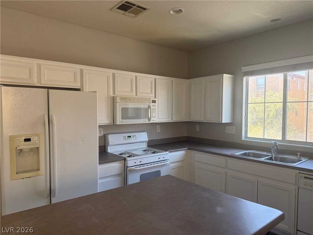 7344 San Pablin St - Photo 2 of 10