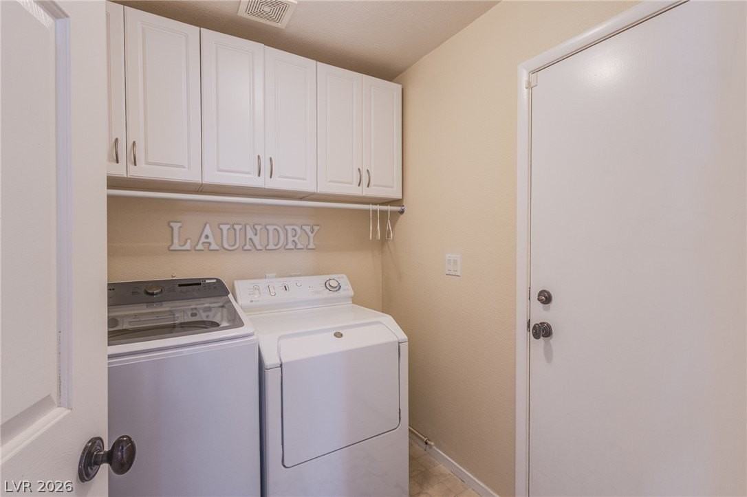 253 Camelback Ridge Ave - Photo 7 of 26