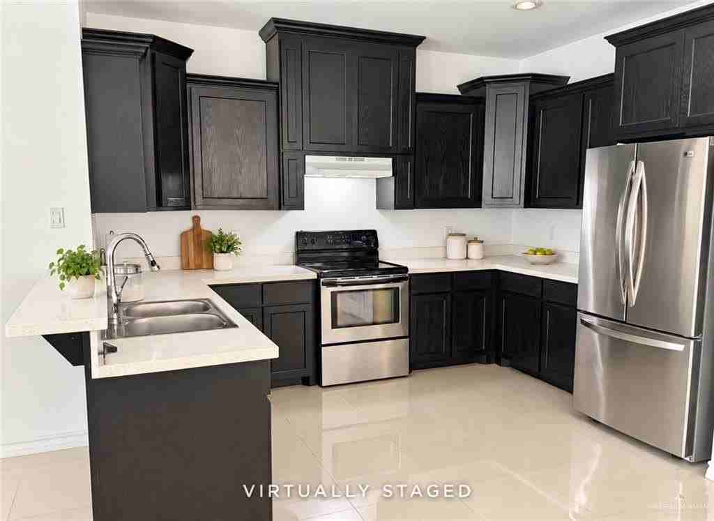 1203 Whiteoak Dr #A - Photo 3 of 6