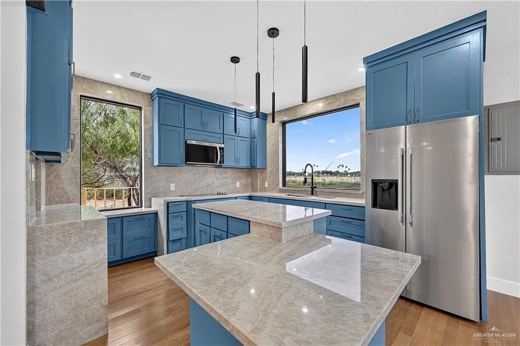 12303 Lakeview Dr #A - Photo 6 of 45