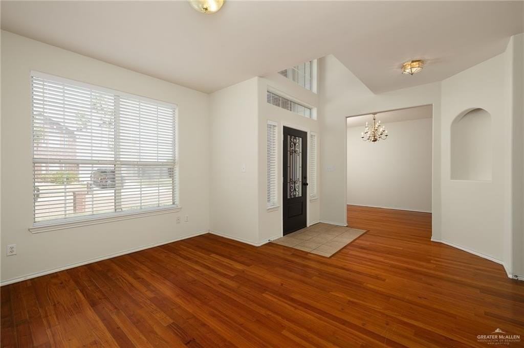 3404 San Armando - Photo 3 of 19