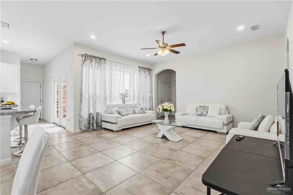 5312 Escondido Pass - Photo 3 of 19