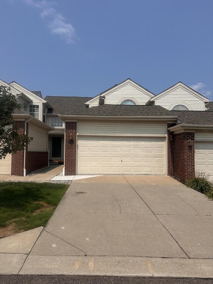 2514 Boulder Ln