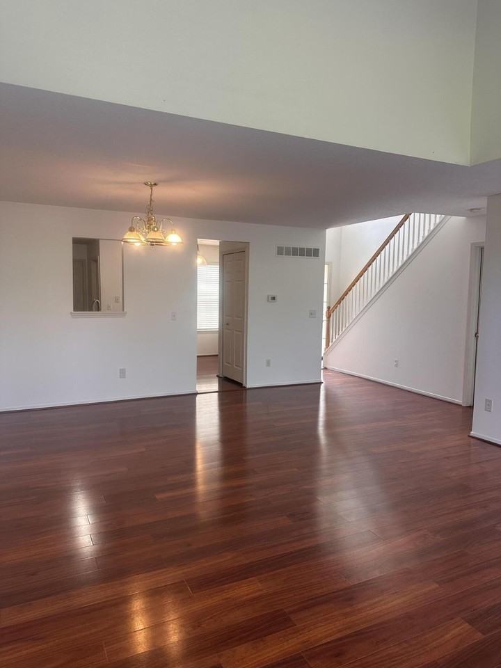 2514 Boulder Ln - Photo 5 of 25