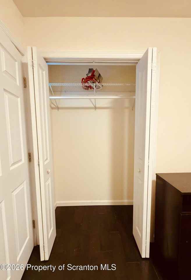 3709 Laurel Ave - Photo 6 of 11