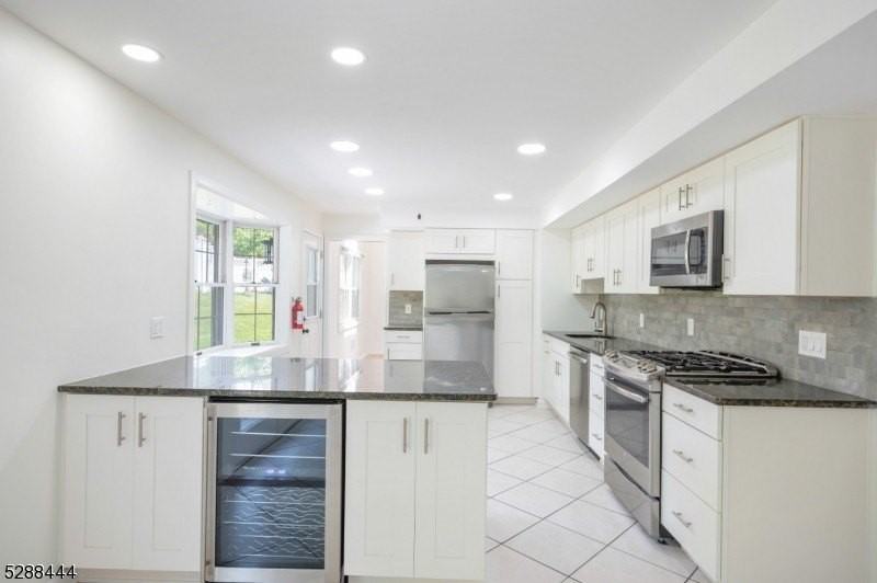 31 Harwood Pl - Photo 6 of 26