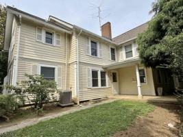 featured image of 288 Greenwood Ave