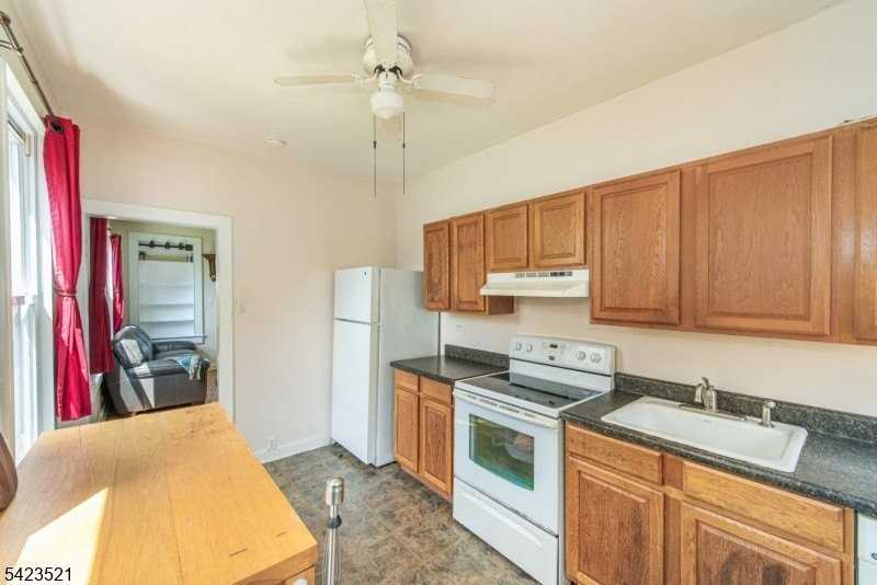 10 Banghart Pl - Photo 7 of 20