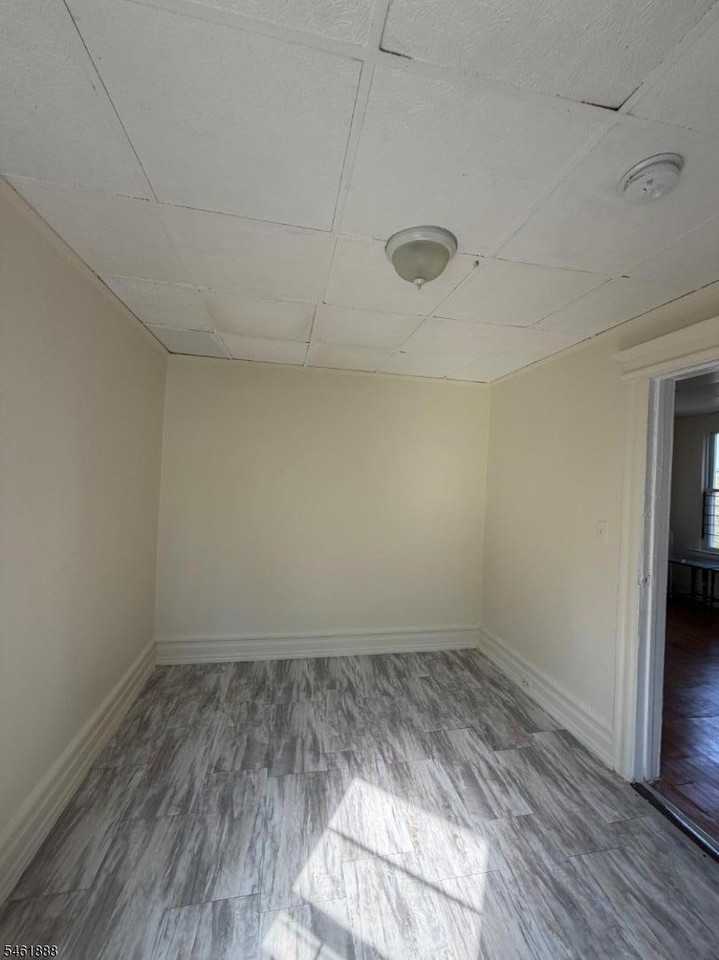 92 S 8th St - Photo 6 of 10